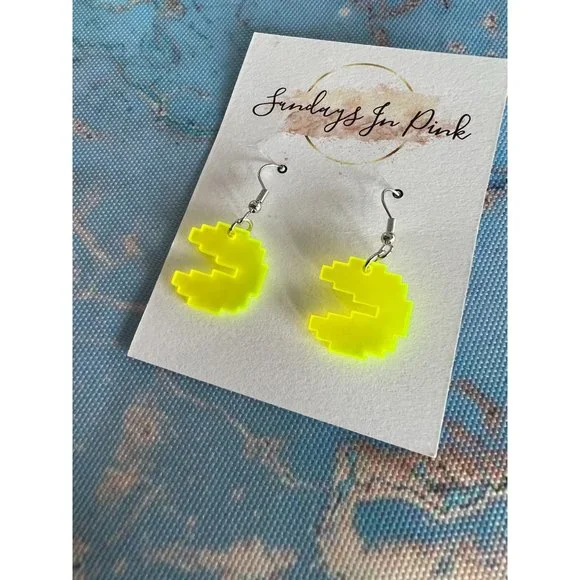 PAC-MAN Yellow Video Game Acrylic Drop Earrings NEW - Picture 2 of 3